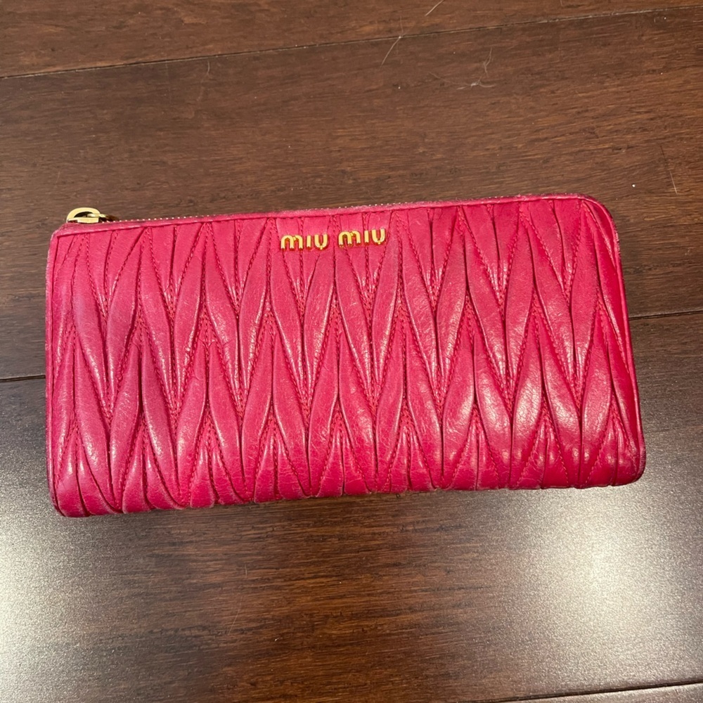 Miu Miu fuchsia pink matelasse Quilted Leather long Wallet